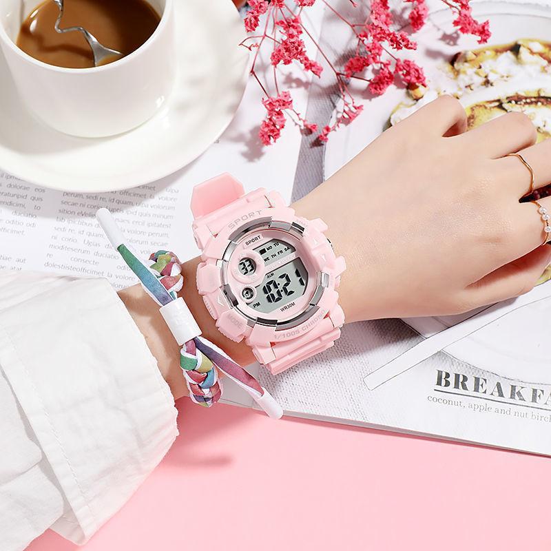 YIKAZE キッズ腕時計ファッション発光防水目覚まし時計腕 - Smartwatch Digital Watches For Kid Girl のレビューと価格
